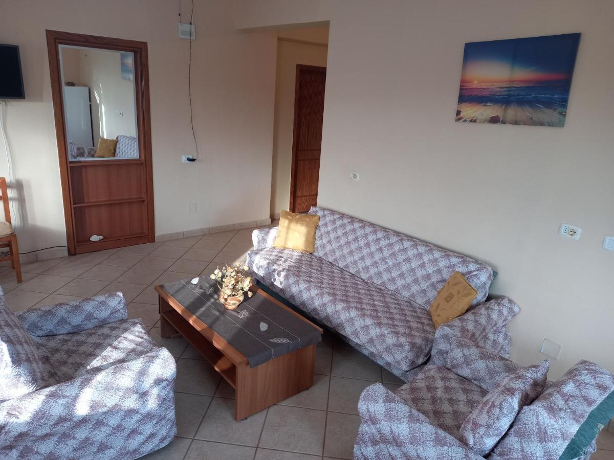 Jonny Guesthouse Ksamil Exterior photo