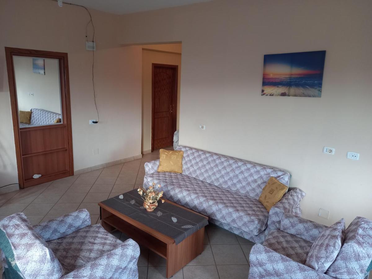 Jonny Guesthouse Ksamil Exterior photo