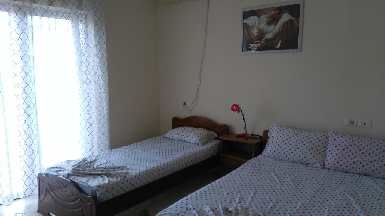 Jonny Guesthouse Ksamil Exterior photo
