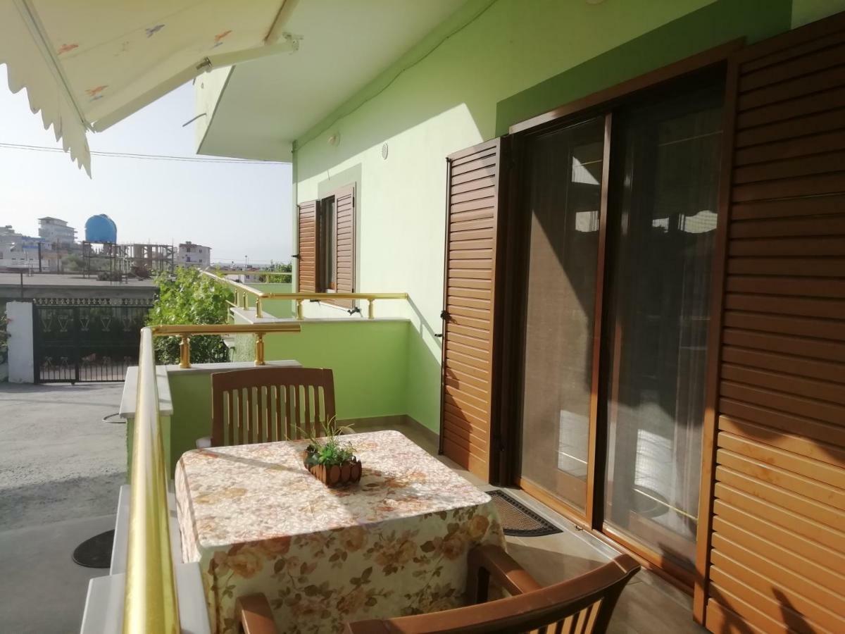 Jonny Guesthouse Ksamil Exterior photo